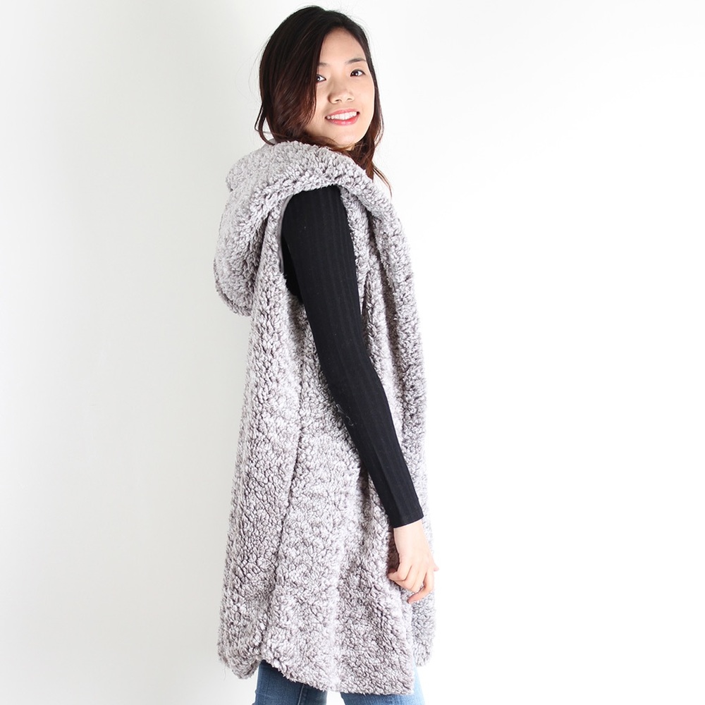 NWT, Light Grey Sherpa Hoodie Fly Away - Picture 4 of 4